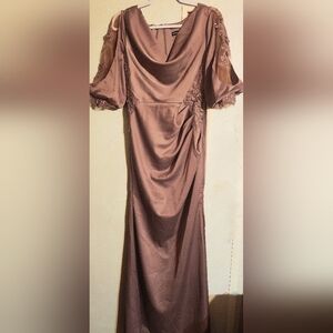 SHEIN Brown Lace Sleeve Wedding Dress